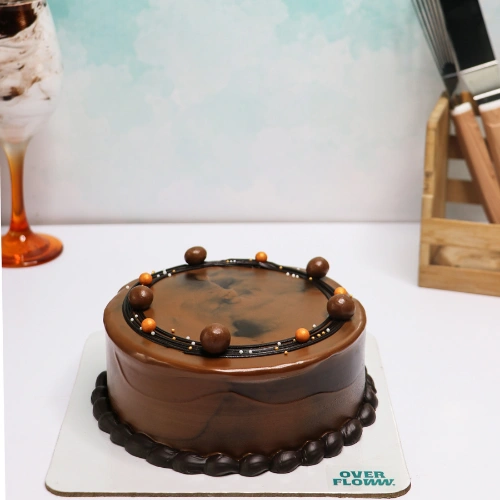 Hazelnut Crunch Cake